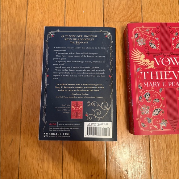 Dance of Thieves and Vow of Thieves Book Set - Picture 3 of 5